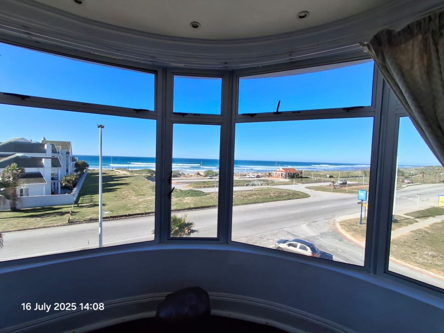 To Let 2 Bedroom Property for Rent in Summerstrand Eastern Cape